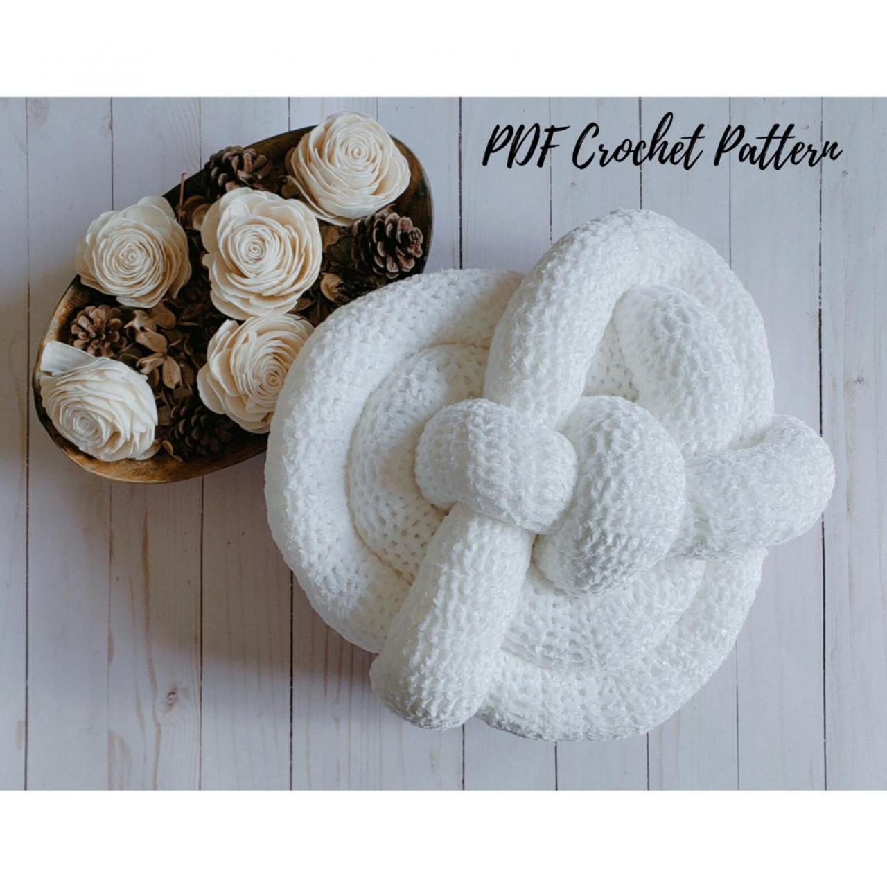 Heartland Knot Pillow Digital Download - Pdf Download - Pillow Crochet Pattern - Throw Pillow Crochet Pattern - Crochet Home Decor