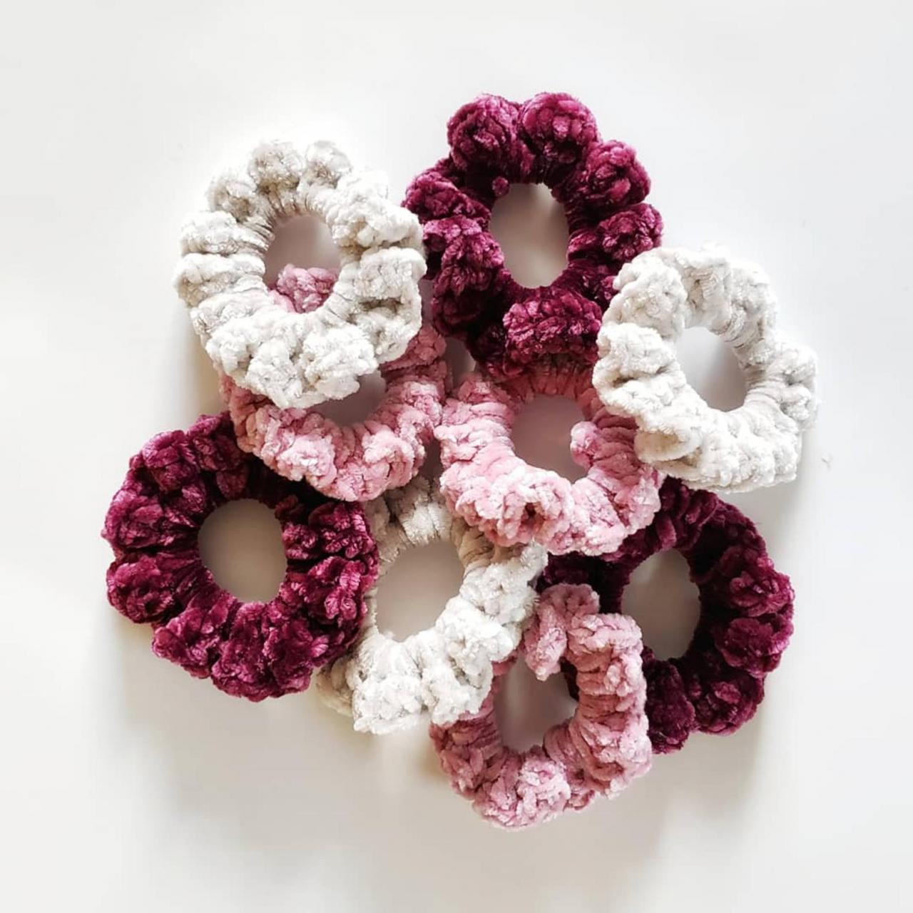 Tanner Velvet Scrunchie Crochet Pattern - Digital Download - Crochet Pattern - Pdf Download